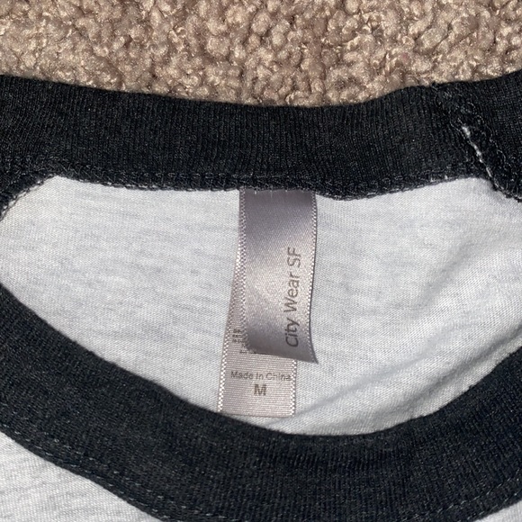 Medium California T-Shirt - Picture 2 of 2